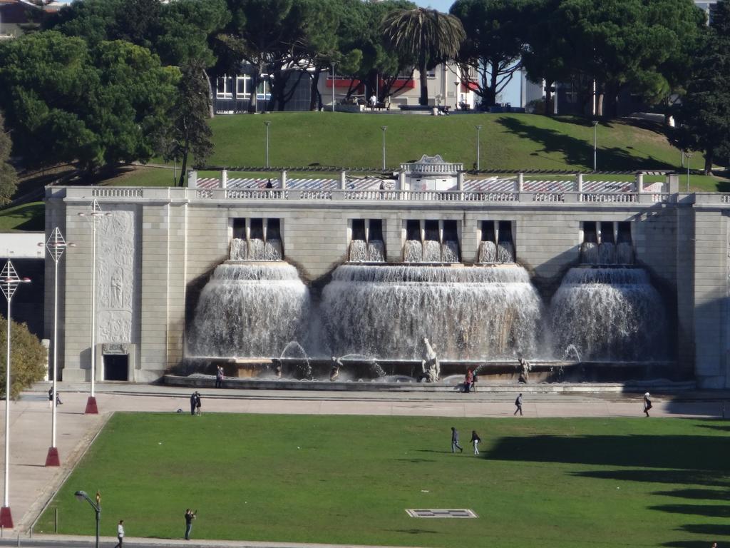 Residence Metro-Alameda Lisbon Luaran gambar