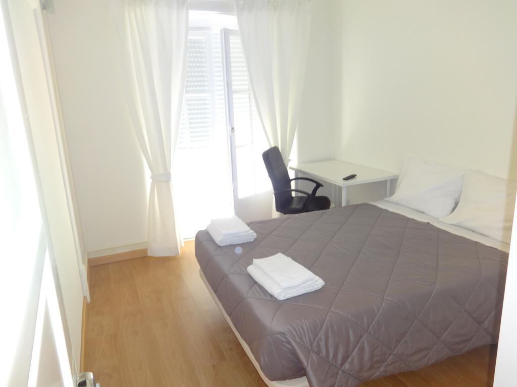 Residence Metro-Alameda Lisbon Bilik gambar