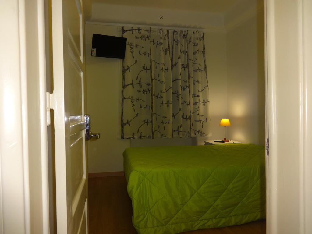 Residence Metro-Alameda Lisbon Bilik gambar