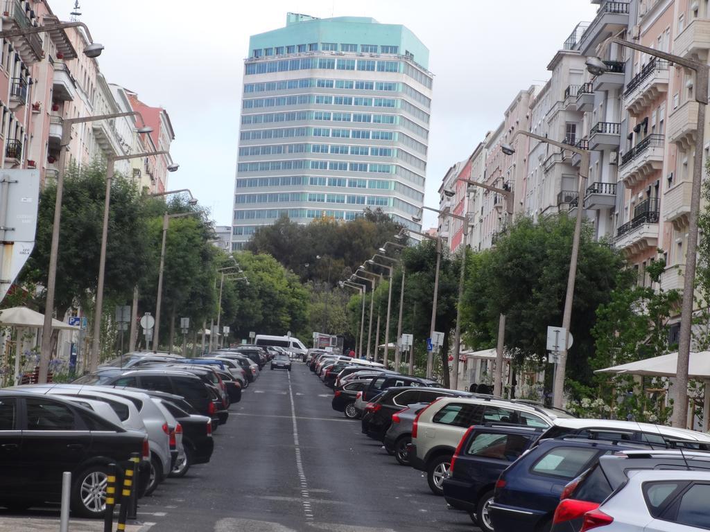 Residence Metro-Alameda Lisbon Luaran gambar